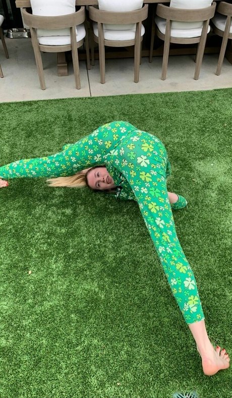 flat chested onlyfans art porn pictures