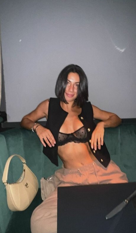 sexy selfie onlyfans top img