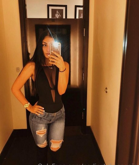 nadiastrikesagain pornographic model pictures