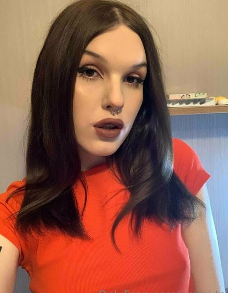 emmii ts free pornstar pic