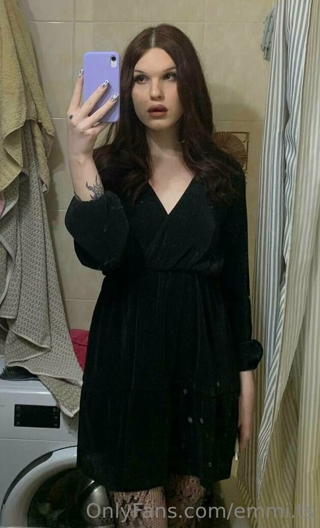 emmii ts pornstar top picture