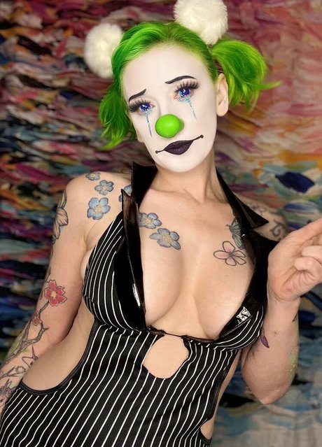 Sage Griffin model exclusive images