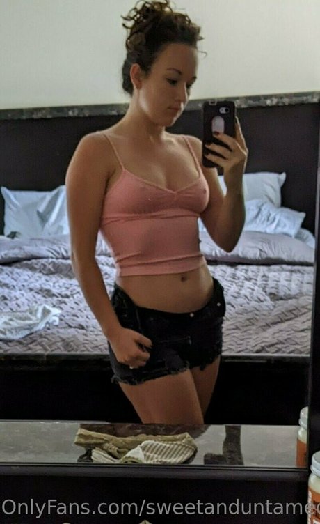 sweetanduntamed pornstar beautiful photo