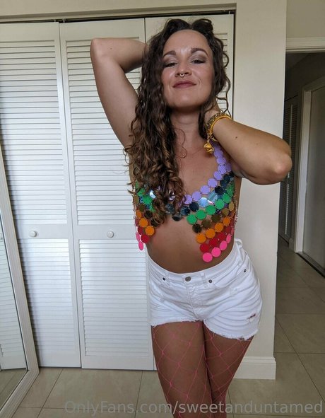 sweetanduntamed model nude galleries