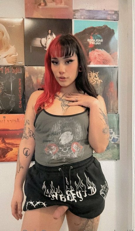 saucydevill star best picture