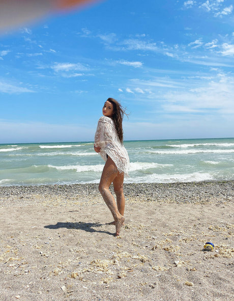 madalinarmocanu model img