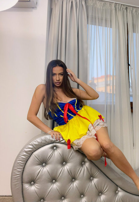 madalinarmocanu nudes pornstar img