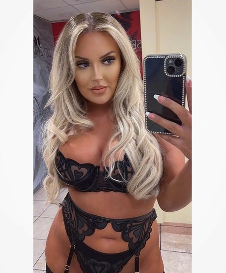 Rachel Rose hd actress photo