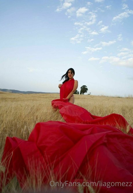 liagomezzz perfect pornstar images