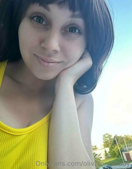 oliviaonlybaby pornstar exclusive pic