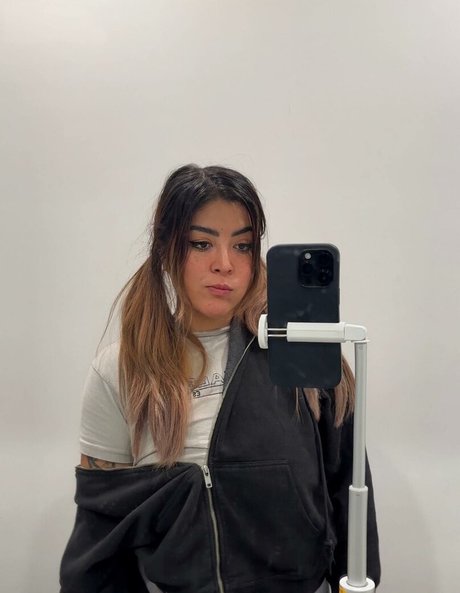 Ashlynn Arias adult actress photo