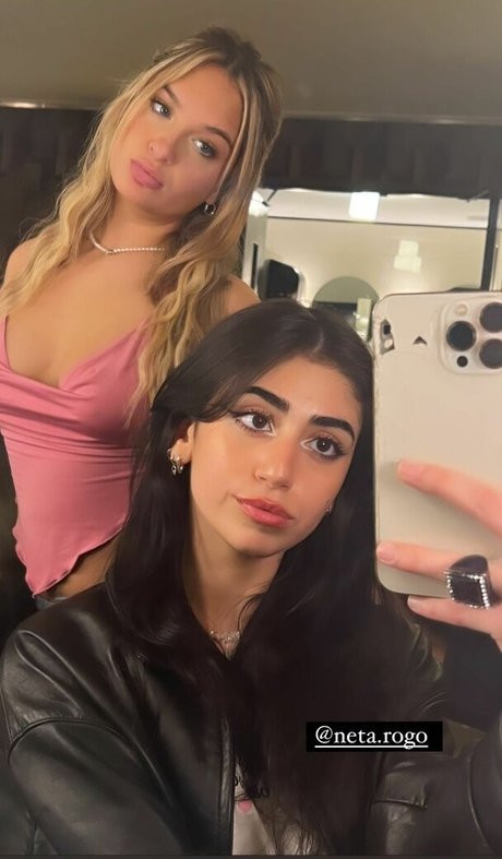 Claudia Conway naked star photo