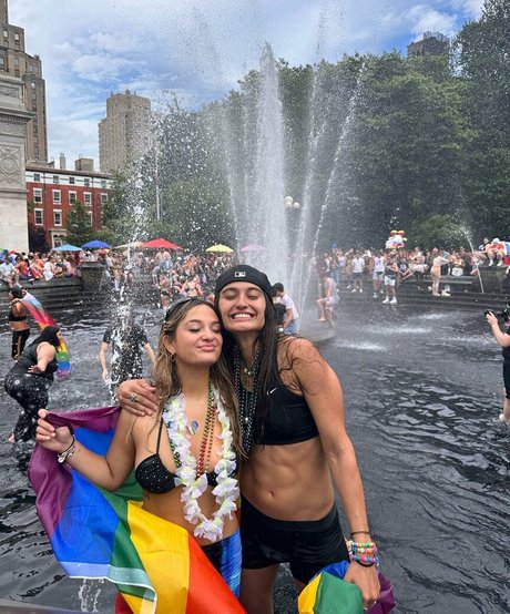 Claudia Conway model nice pic