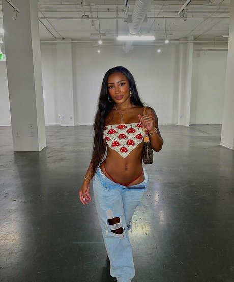 London Autumn porn star picture