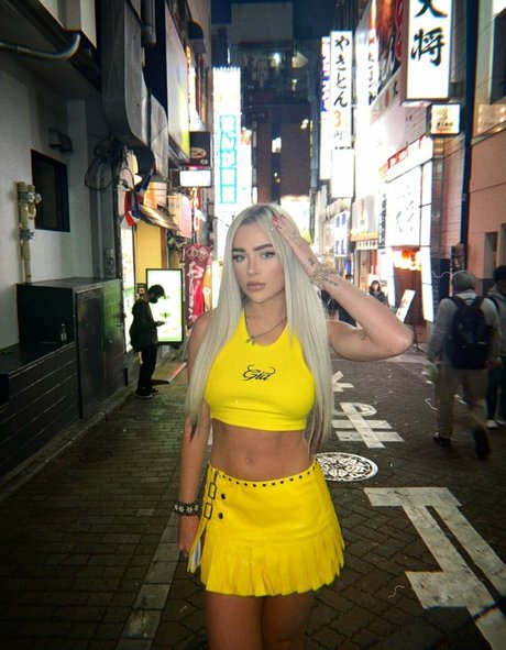 Viperous pretty star photo