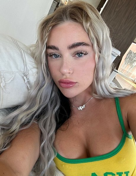 Viperous erotic pornstar pics