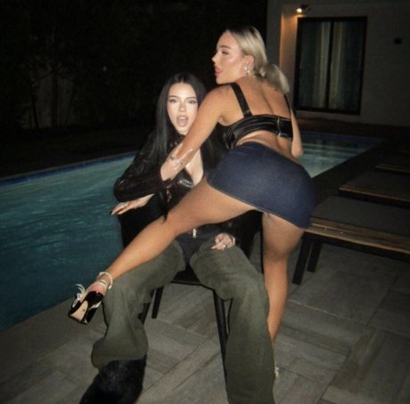 Viperous pornstar erotic images