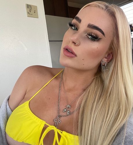 Viperous sex actress img