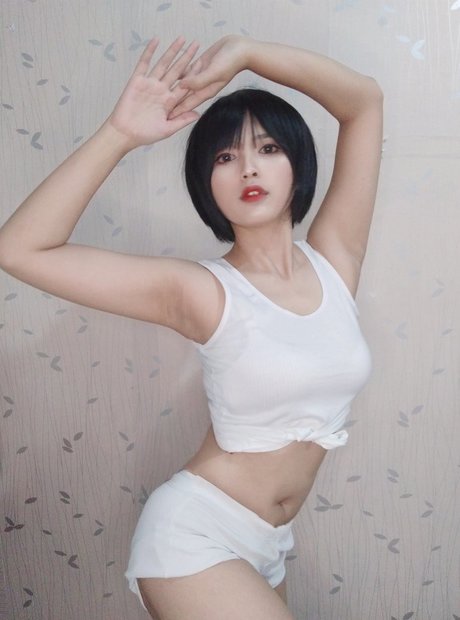 Rue cosplayer model nice image