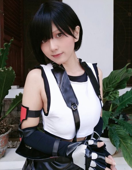 Rue cosplayer model hot image