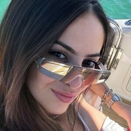 Fernanda Kalyne model sex img