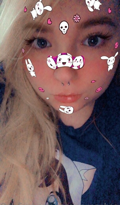 cassiequeenboo pornstar erotic images