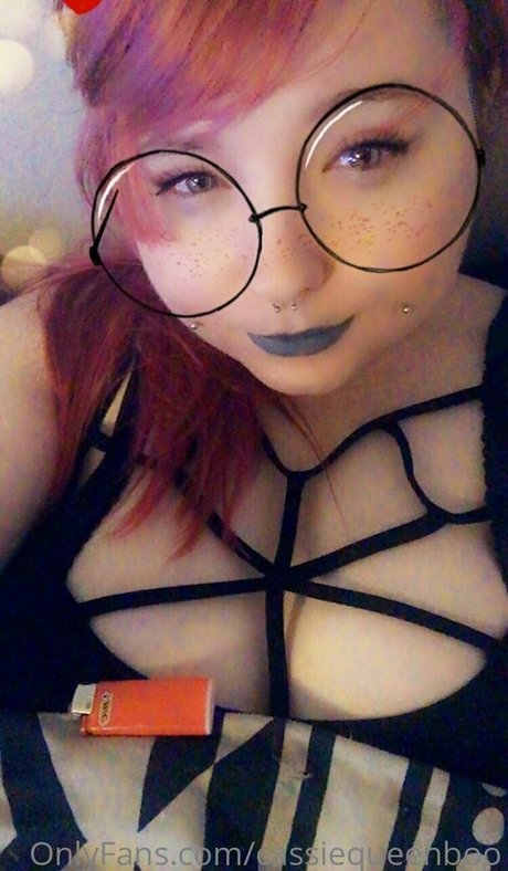 cassiequeenboo model erotic photos