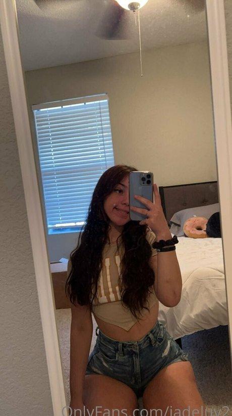 jadeluv2 model free img