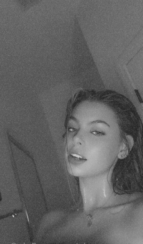 alannanikolee pretty pornstar picture