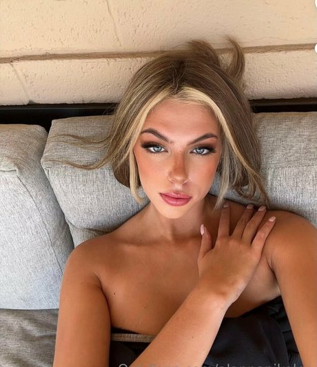 alannanikolee nice actress pic