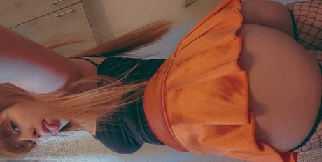 ittybittydee pornographic star image