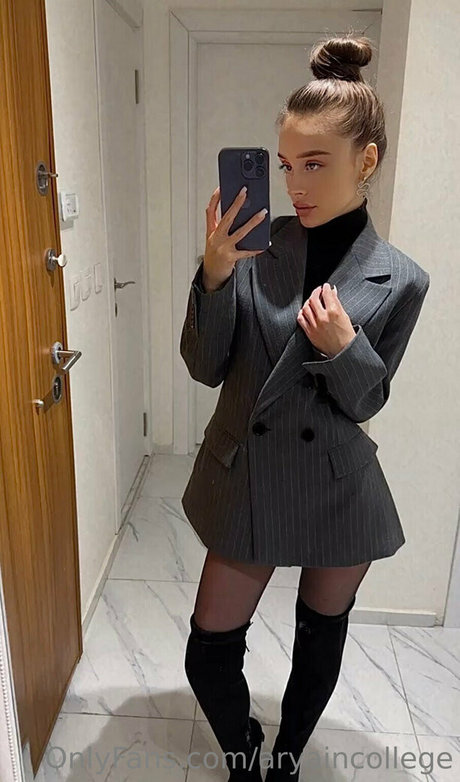 asian blonde onlyfans sexy xxx pics