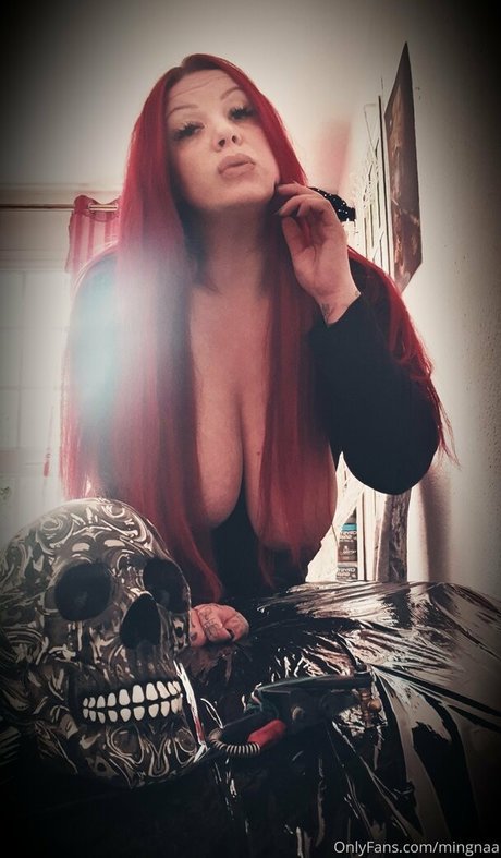 mingnaa model naked galleries