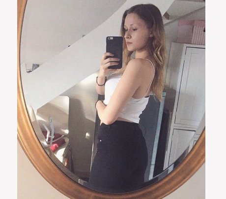 yaboielina beautiful pornstar img