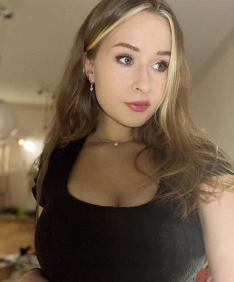 yaboielina star pictures