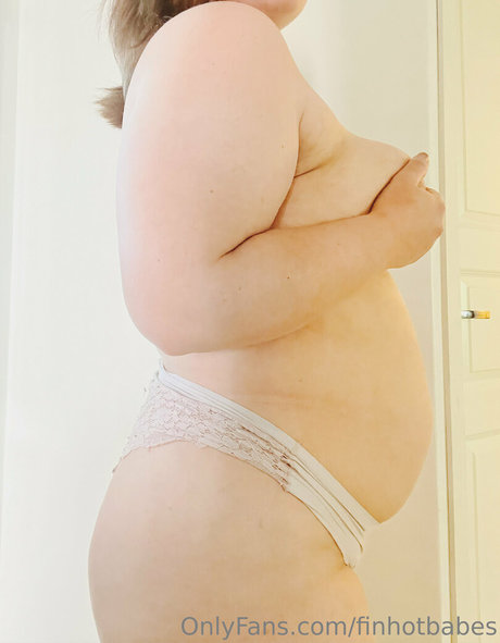 female popular onlyfans nice picture