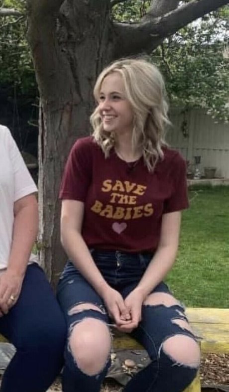 Kira Graceeee pornstar beautiful images