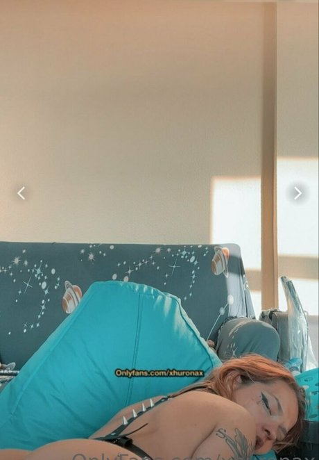 xhuronax actress gallery