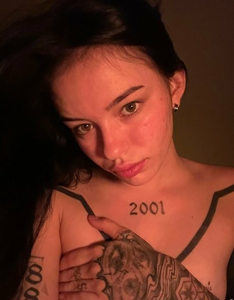 astralnympf sex model image