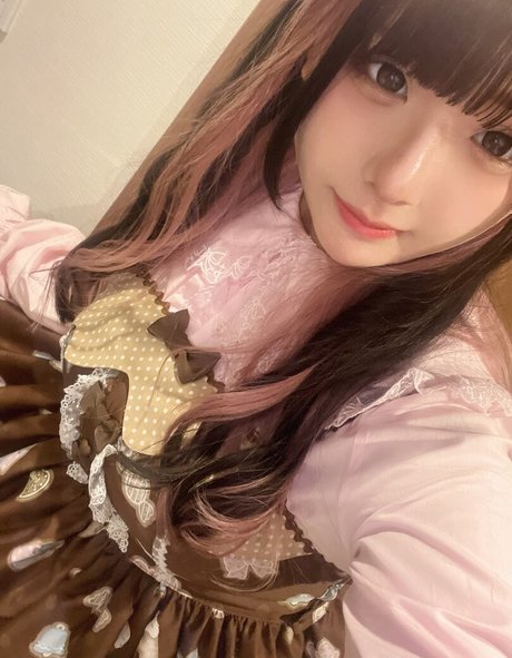 Yui Hiiragi free model photos