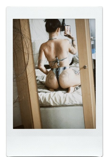 Izzy Siim free star img