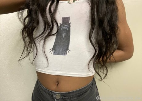 kiuwu porn model picture