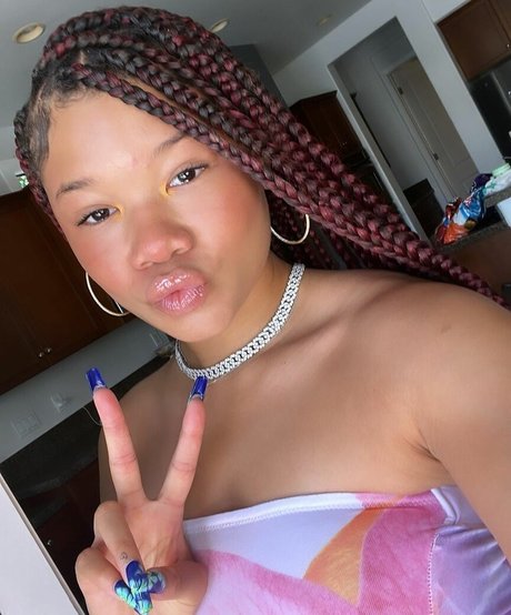 Storm Reid nudes model pictures