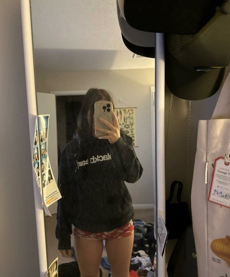 okokchanel art model picture