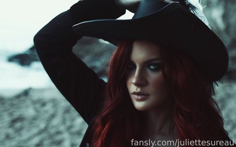 Juliettesureau naked pornstar pic