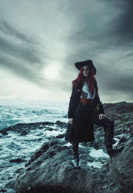 Juliettesureau model naked img