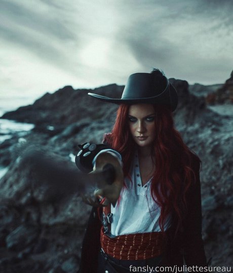 Juliettesureau sex actress img