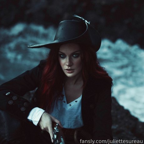 Juliettesureau art star pic