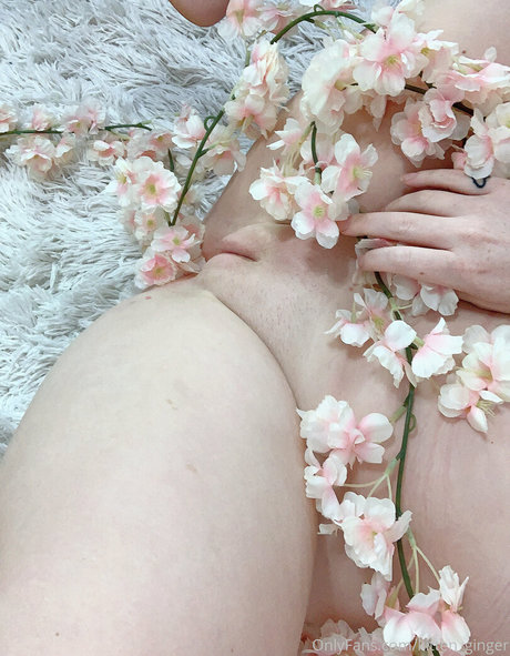 blonde milf big tits onlyfans hd gallery