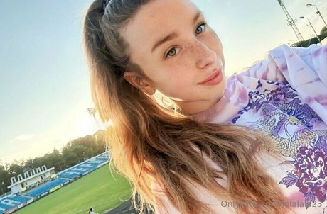 lolalala23 sex model galleries